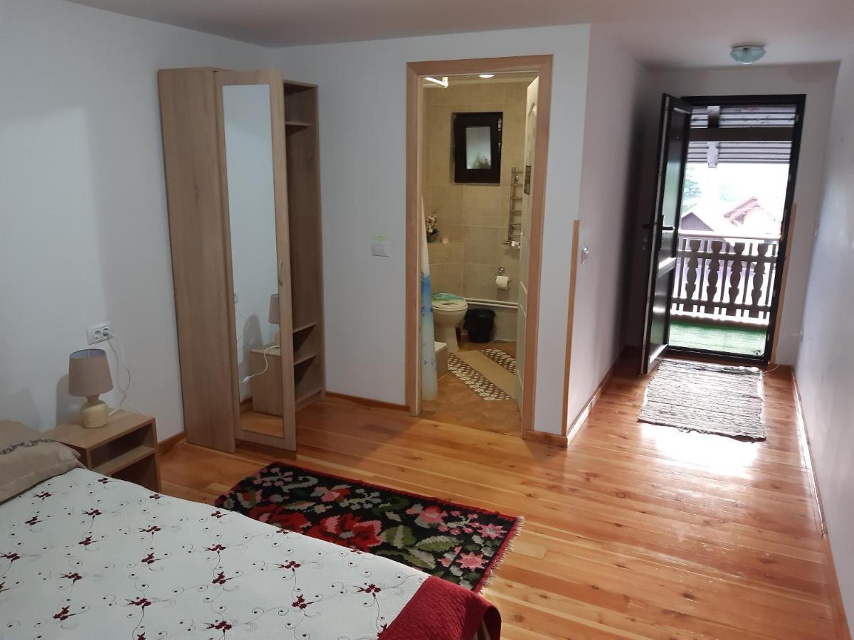 Casa Dintre Pini Villa Păltinoasa Eksteriør billede