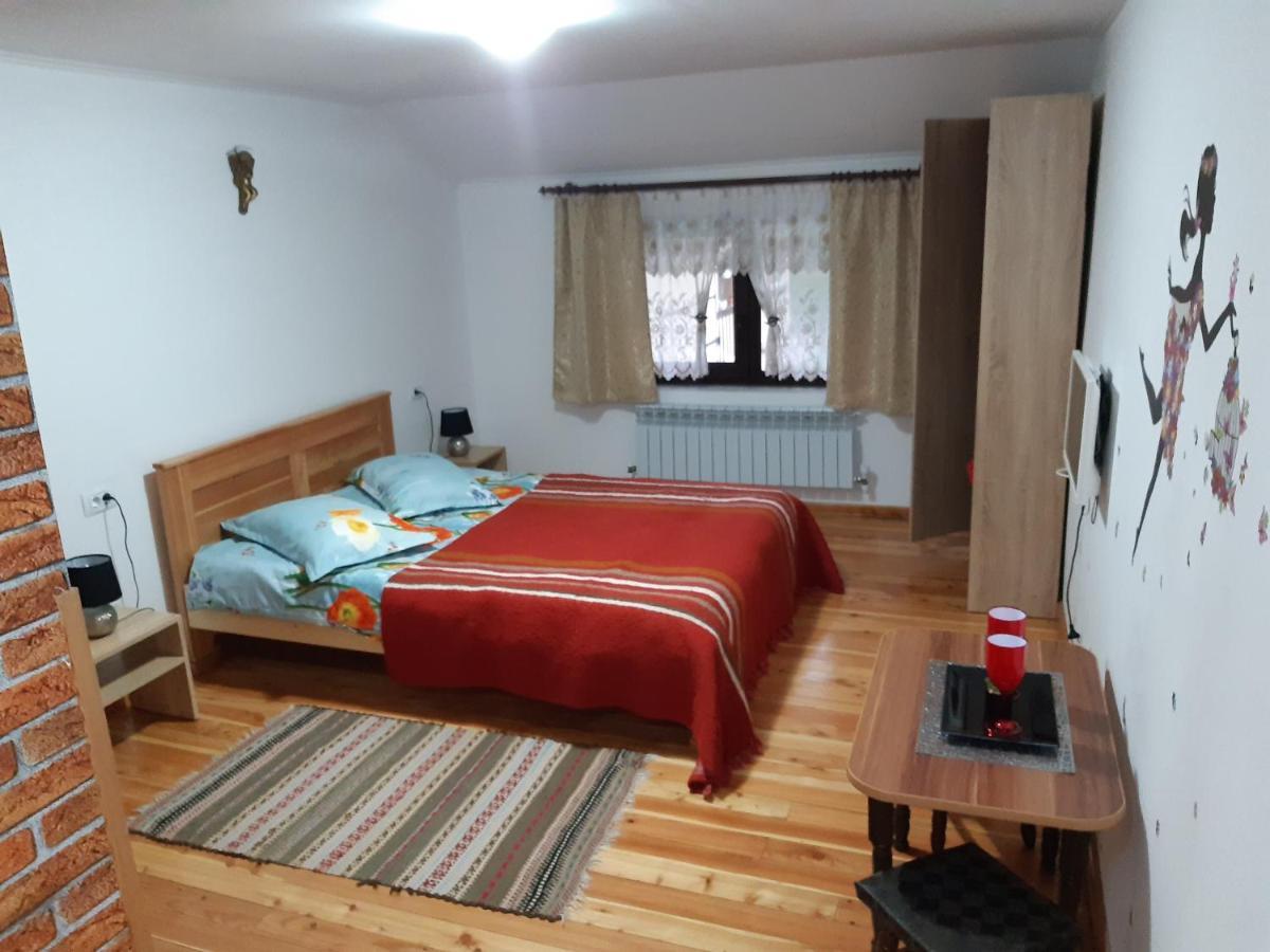 Casa Dintre Pini Villa Păltinoasa Eksteriør billede