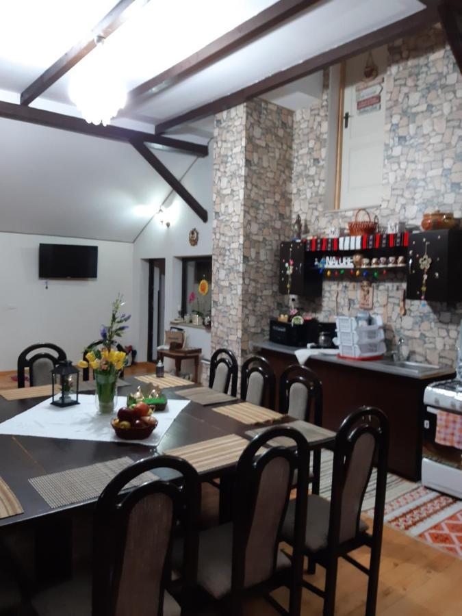 Casa Dintre Pini Villa Păltinoasa Eksteriør billede